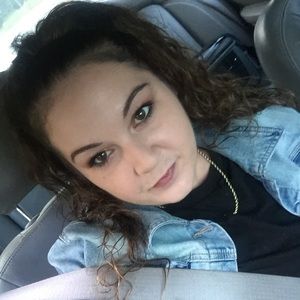 Meet your Posher, Colby